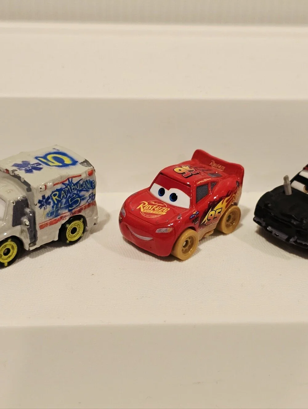 Disney Pixar Cars Mini Racers Thunder Hollow Diecast Mini Car Set